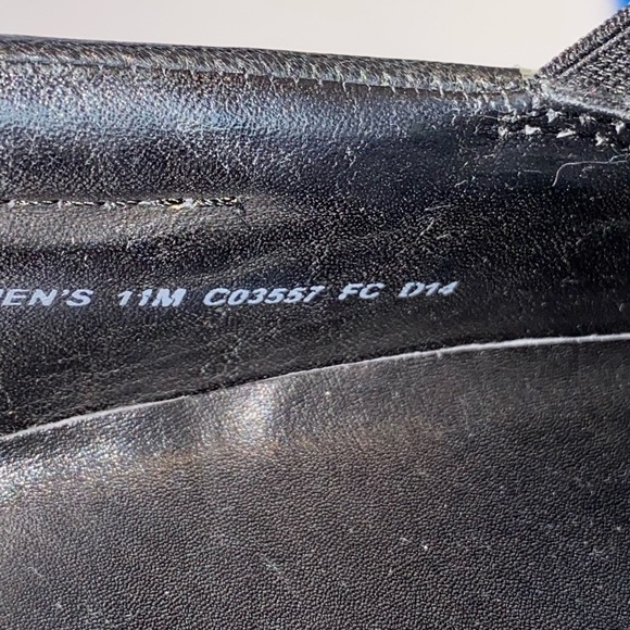 Cole Haan Black Tucker Venetian Leather Driving Loafers 11 Preppy Business - Picture 8 of 9